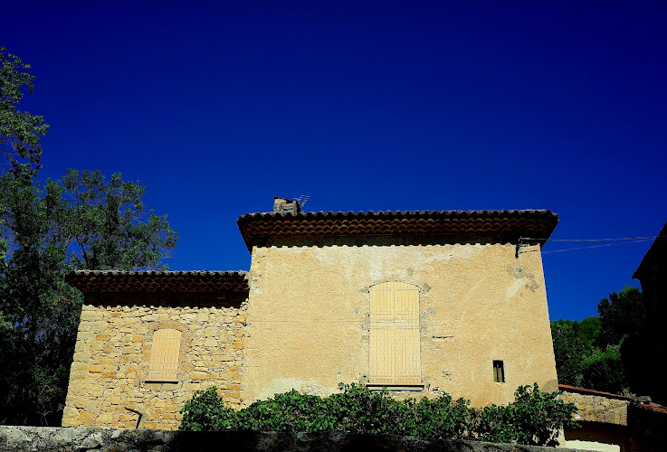 Vores hus i Entrecasteaux à Entrecasteaux