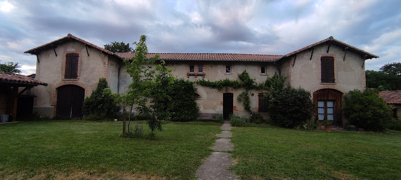 Gite du Val d Azau à Goutevernisse