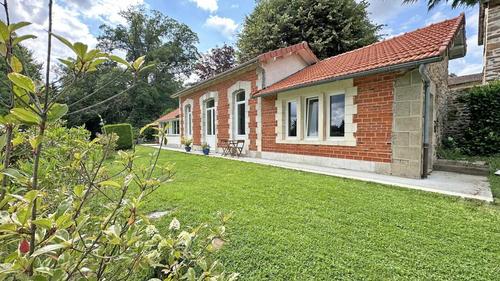 Domaine de Juriol - L'Annexe à Le Palais Sur Vienne