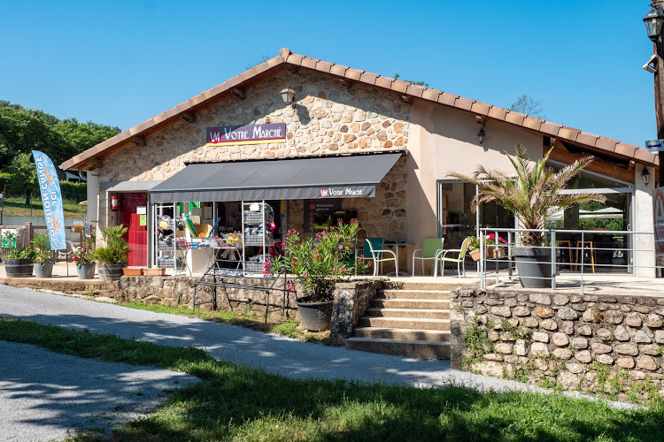 Camping Mazet Plage**** à Berrias-et-Casteljau