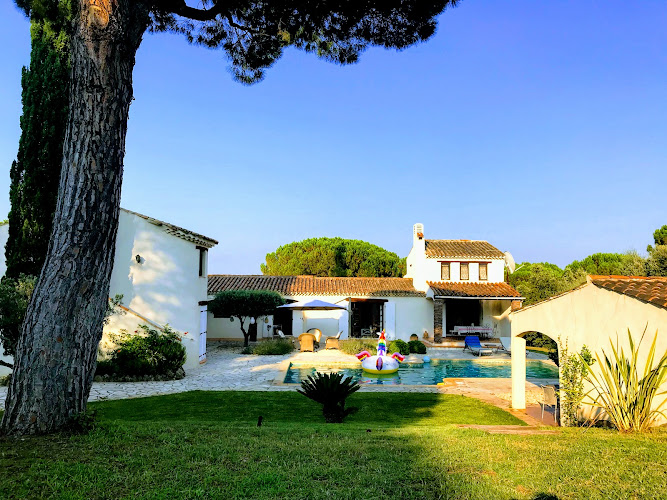 Maison de Cyprès à Roquebrune-sur-Argens