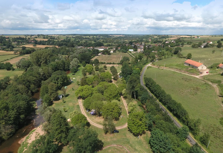 Camping du Moulin Bleu à Trézelles