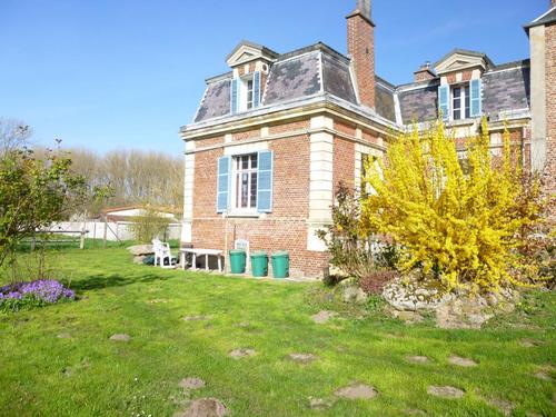 La grande maison à Etinehem Mericourt