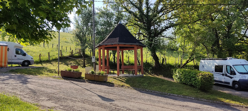 Aire de camping-car à Marcillac-Vallon