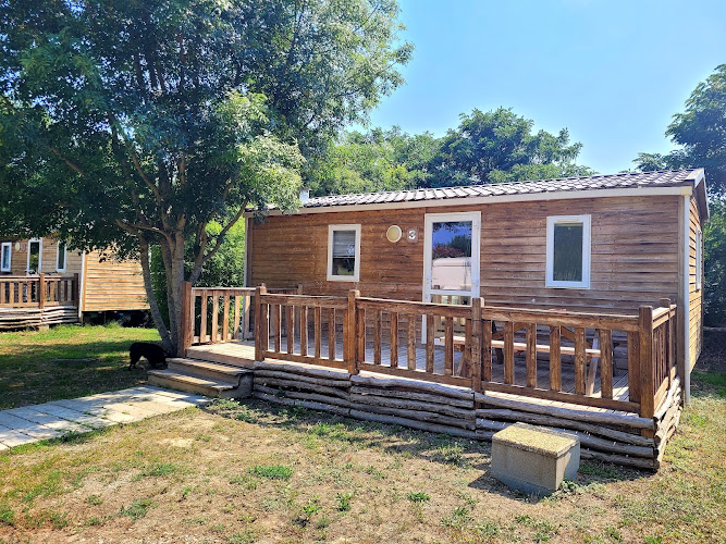 Camping Des Lacs à Merville