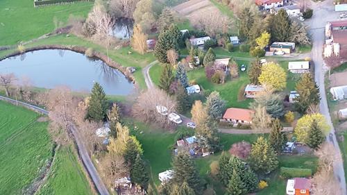 Camping au coeur des monts à LES HALLES