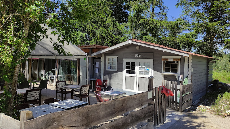Camping des Étangs à Vers-sous-Sellières