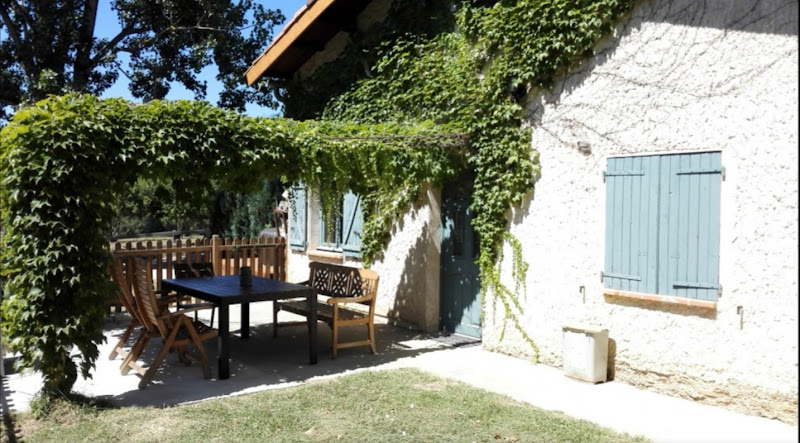 Gîte Au pied du Lac du Gouyre à Puygaillard-de-Quercy
