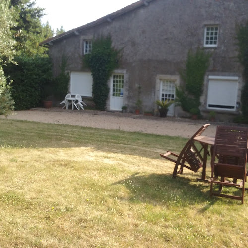 The Sunny Construction Manor à Le Boupère