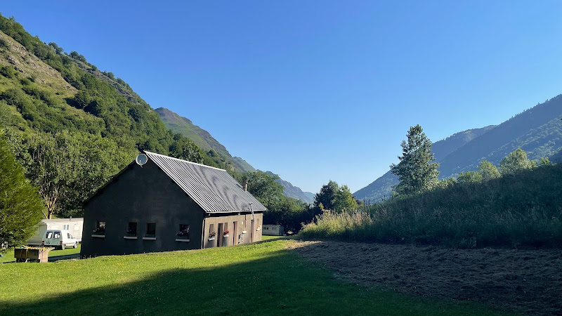 Camping La Pose à Estaing
