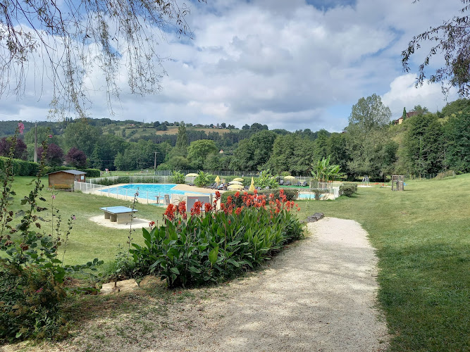 Le Camping Domaine du Lac à Plazac