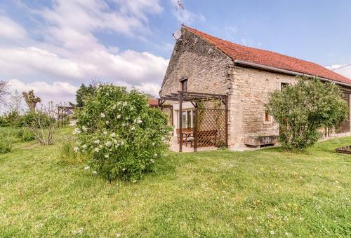 Gîte La Petite Ferme des Plantes à Marigny-Les-Reullee