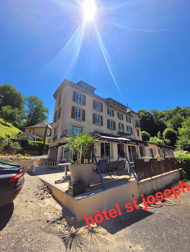 Hôtel-Restaurant Saint Joseph à Vic-sur-Cère