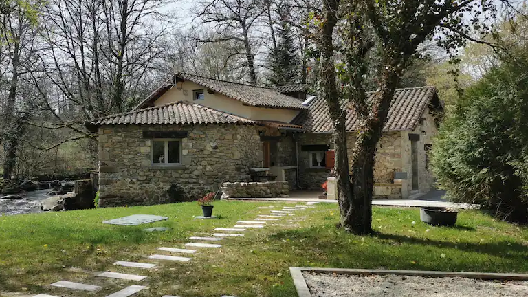 Gîte - Le Moulin Monjonc - Saint-Junien à Saint-Junien