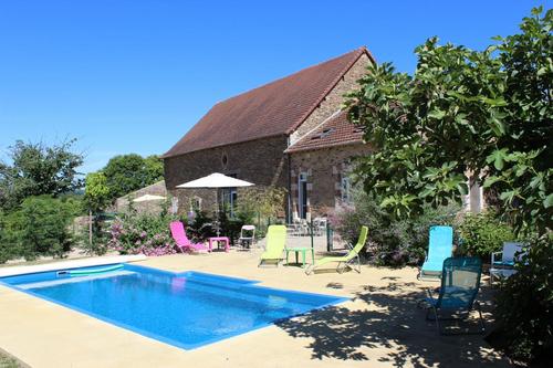 Gîte aux fleurs à Coussac Bonneval