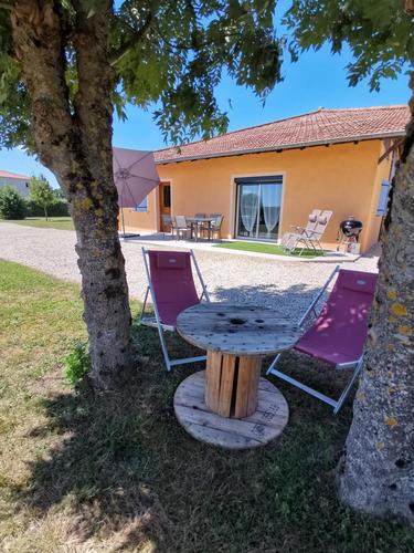 Chez Toch' et Titi à BRESSE VALLONS