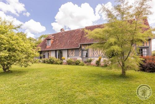 La Maison des Biches à Belle Vie En Auge