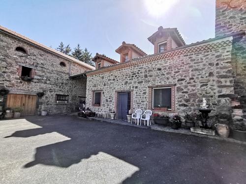 La maison des géraniums à Lorlanges