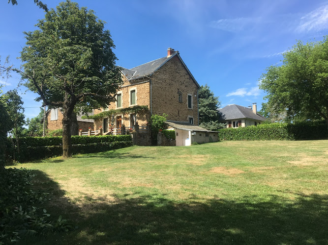 Aire naturelle de Camping de La Fabrie à Camboulazet