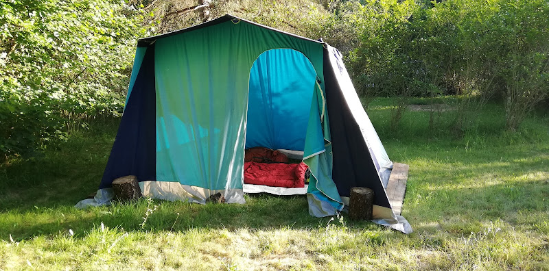Camping du plan d Eau à Céaux-d'Allègre