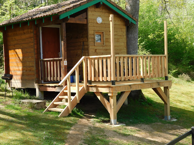Camping De La Météorite SARL à Rochechouart