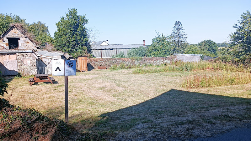 Aire de bivouac communale à Bazouges-la-Pérouse