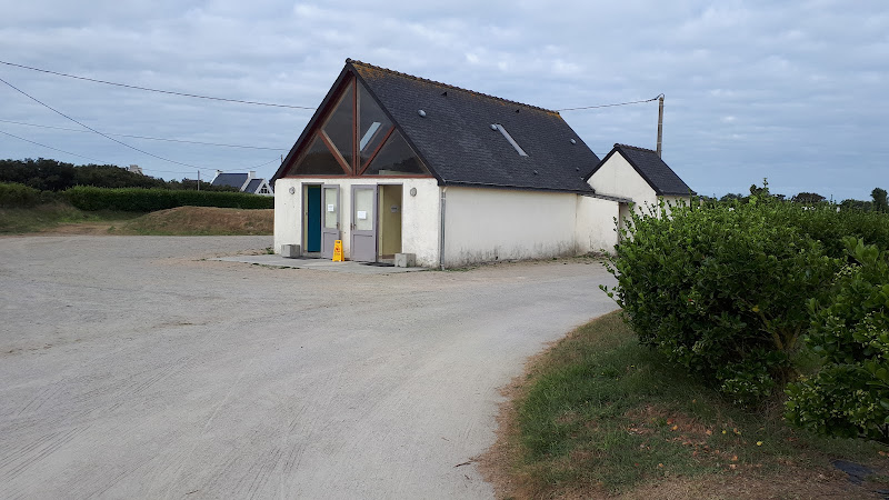 Camping Les Dunes à Lampaul-Ploudalmézeau