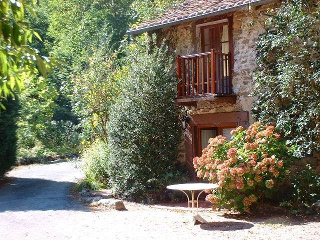 Holiday accommodation à Saint-Saud-Lacoussière