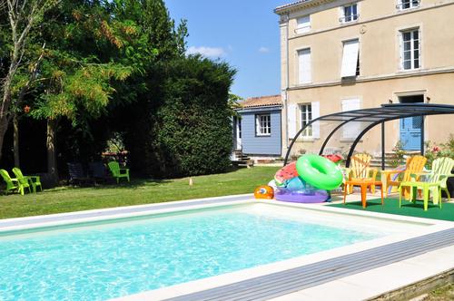 Cassine Virounis à La Creche