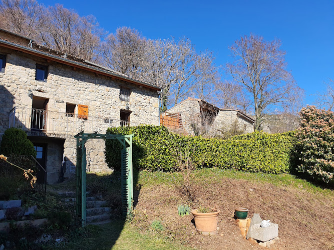 Gites les Chatènes à Montpezat-sous-Bauzon