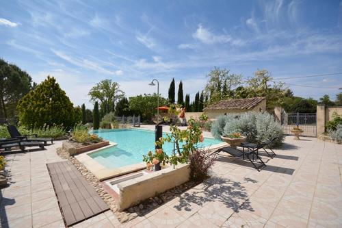 Olivette à LORIOL-DU-COMTAT