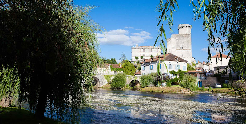 Hôtel Les Griffons à Bourdeilles