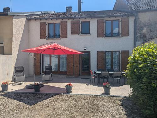 Au Jardin à Champigny-sous-Varennes