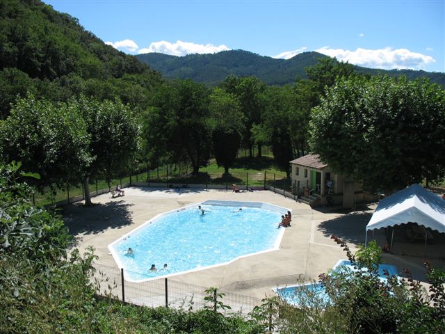 Camping Camp Du Clos De L abbaye à Cendras