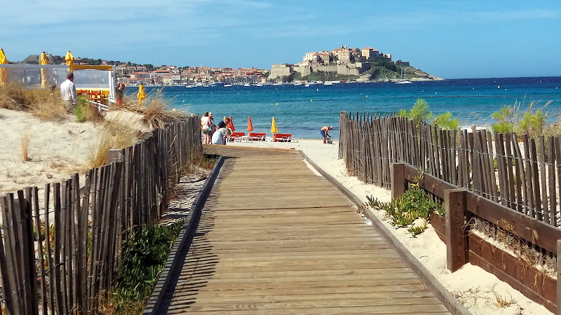 Résidence Pinéa à Calvi