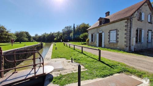 Ecluse d'Aiguilly à Alluy