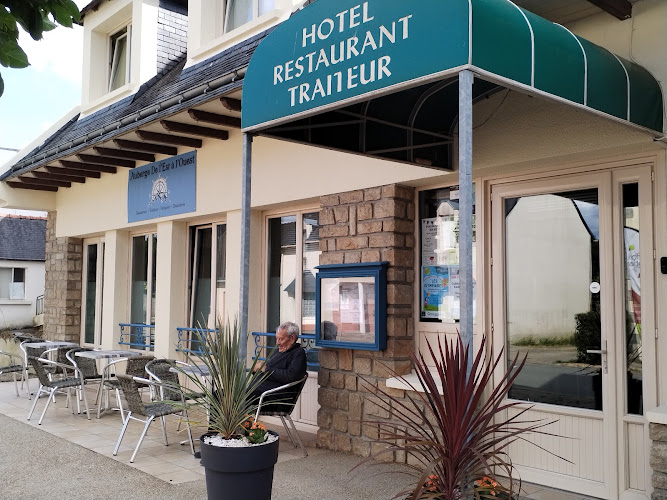 Auberge De l est à l ouest à Poullaouen