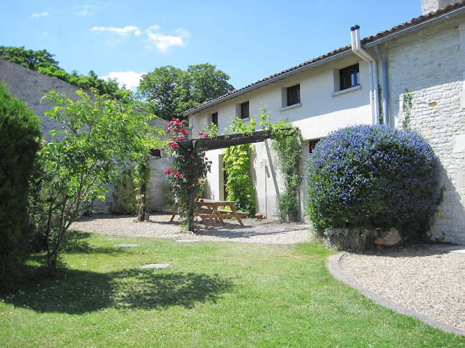 Les Hiboux Holiday Cottages à Chef-Boutonne