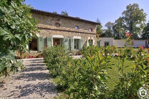 Le Clos de l'Oiselon Gîte Varey à Saint-Jean-Le-Vieux