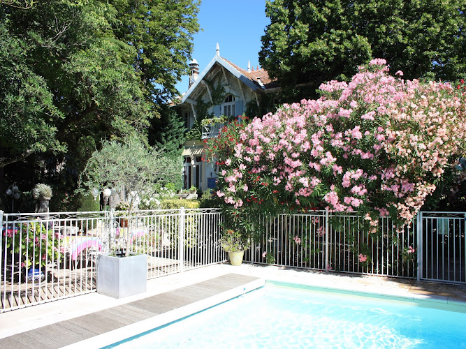 Hostellerie le Chalet Fleuri à Saint-Rémy-de-Provence