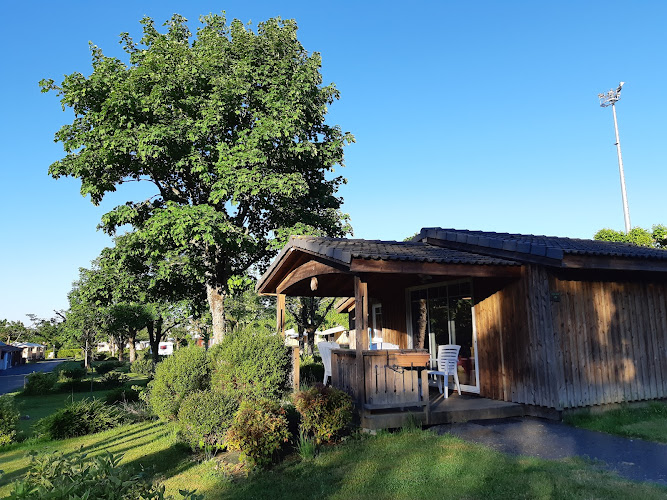 Camping de la Vézènie * * * à Lubersac