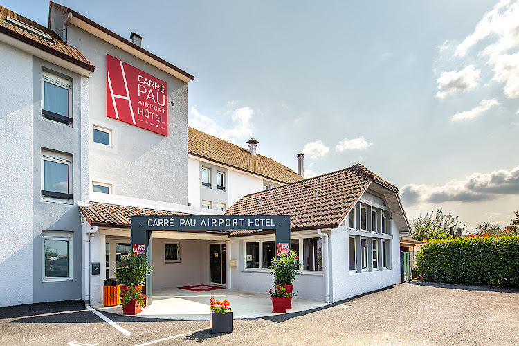 Carré PAU Airport Hôtel à Serres-Castet