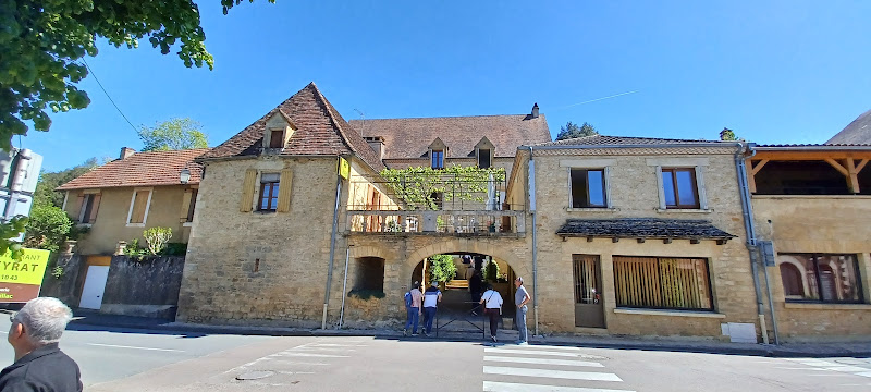 Logis Hôtel Delpeyrat à Carsac-Aillac