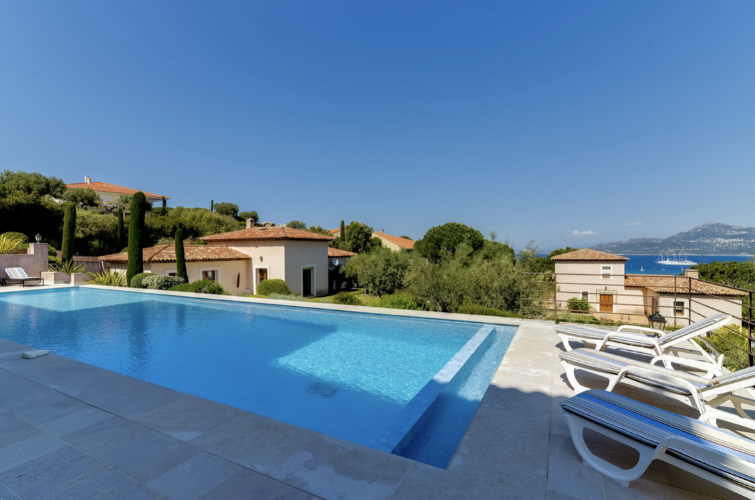 Villa Prestige CALVI à Calvi