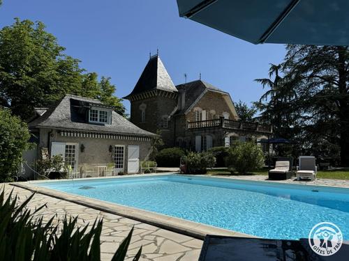 Pool house à Brive La Gaillarde
