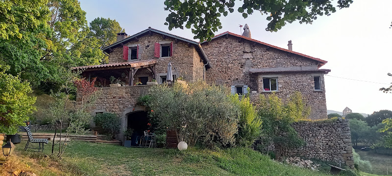 Camping L estival à Fabras
