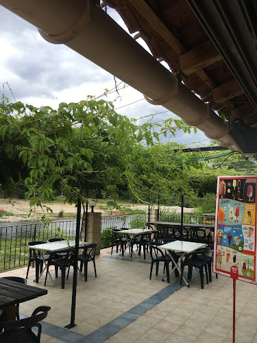 Camping Chaulet Village à Berrias-et-Casteljau