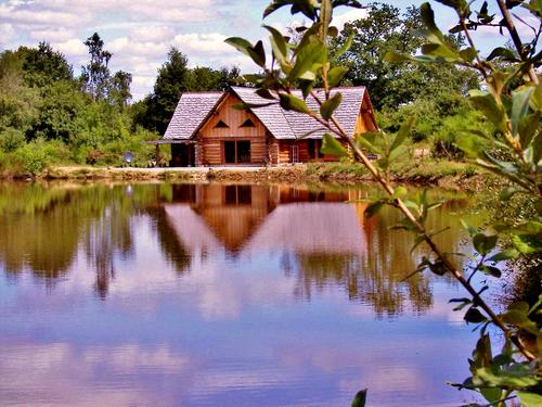 Gîte de pêche Cher Blanc à AHUN