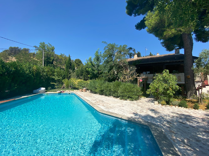 Dans un Jardin en Provence à Saint-Saturnin-lès-Avignon