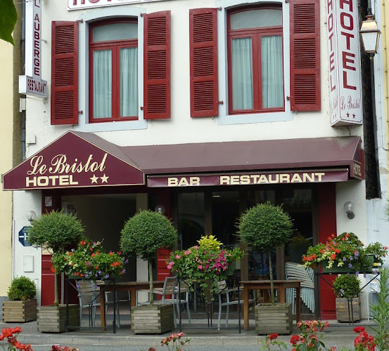 Hôtel Restaurant Le Bristol Oloron Sainte Marie à Oloron-Sainte-Marie